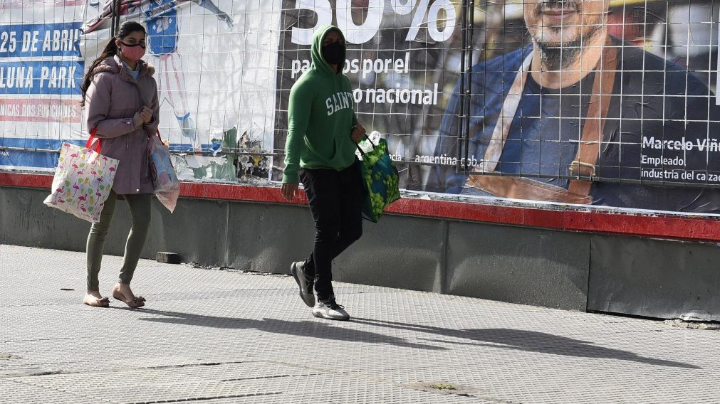 La distancia social es el mejor remedio para evitar contagios (Jonatan Moreno - DIario Crónica)