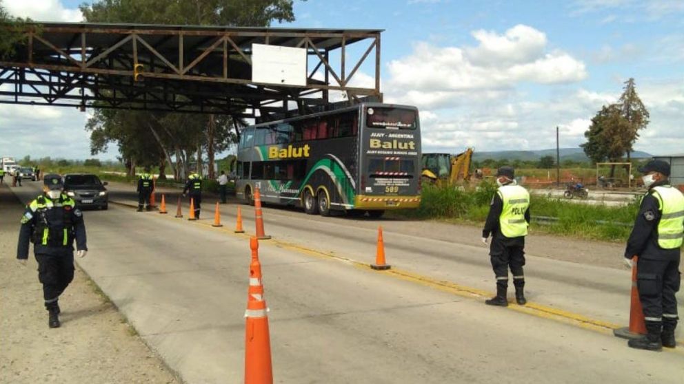 Jujuy refuerza el control de fronteras para impedir el ingreso de no residentes.