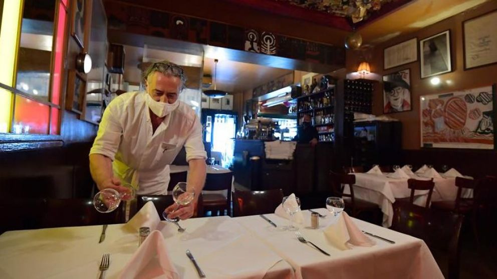 En Alemania, los restaurantes y bares bajaron sus persianas a mediados de marzo.