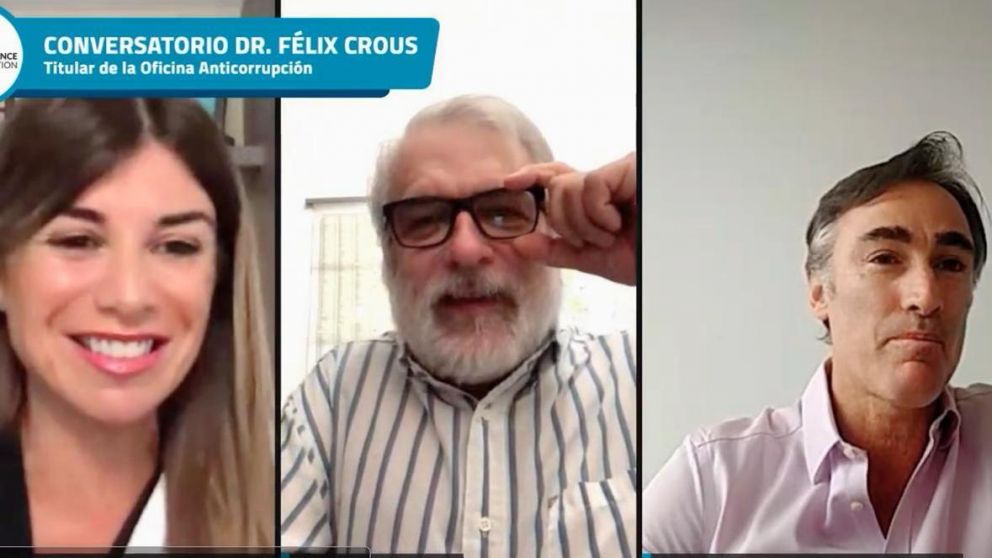 El titular de la OA durante el conversatorio.