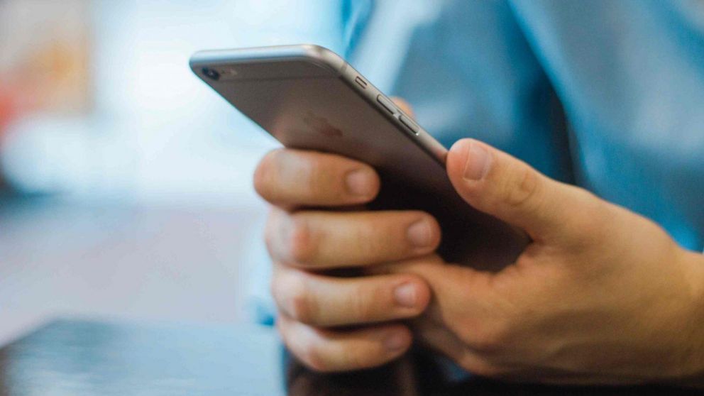 La aplicaci�n se encuentra disponible en el store de Android y IOs.