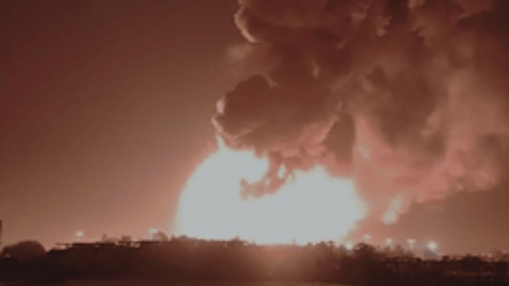 Las autoridades tratan de develar el misterio alrededor de la explosión.