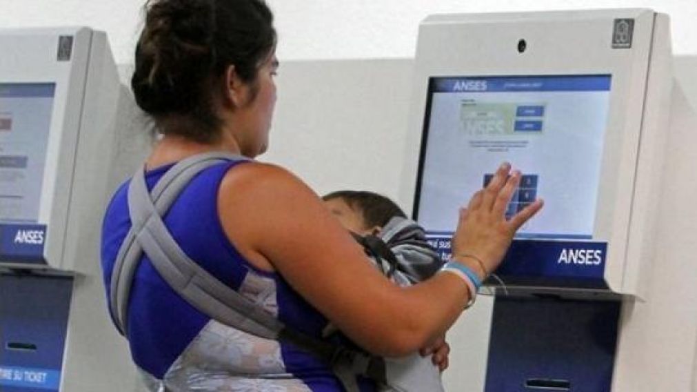 Los beneficiario de la Asignación Universal por Hijo de $3.102,98 pasa a cobrar $3.292,88