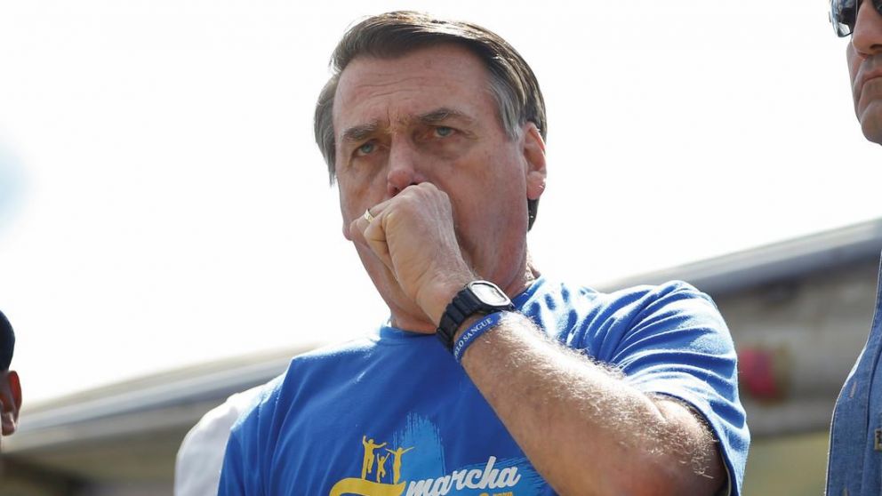 Bolsonaro sigue en el "ojo de la tormenta" (Twitter).