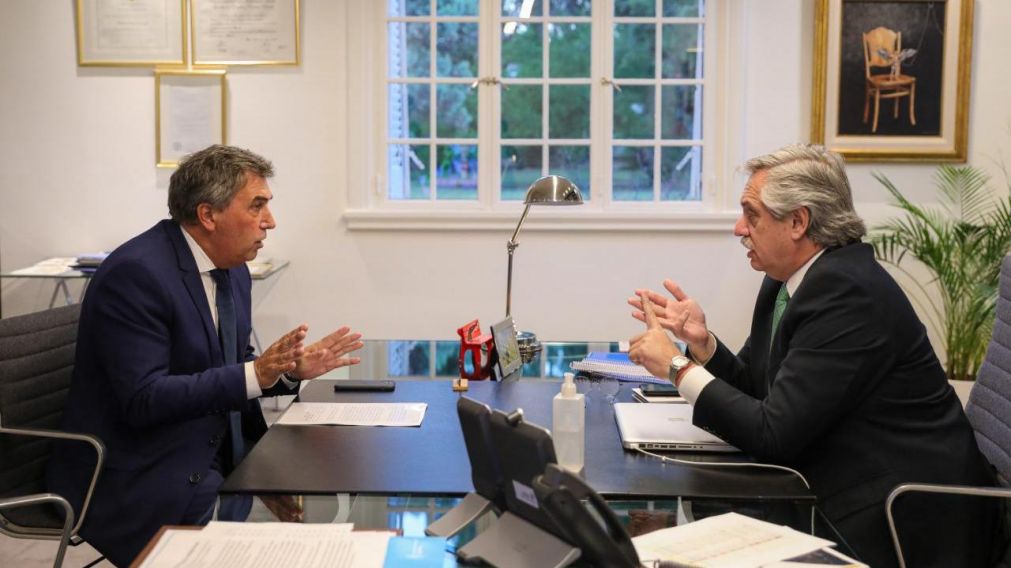 El titular del ENACOM, Ambrosini, junto al presidente Fern�ndez (Presidencia).