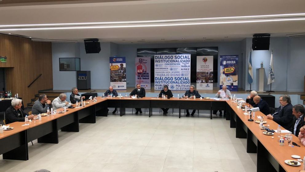 DEL ENCUENTRO PARTICIPARON DIRIGENTES QUE ABANDONARON EL CONSEJO DIRECTIVO CEGETISTA.