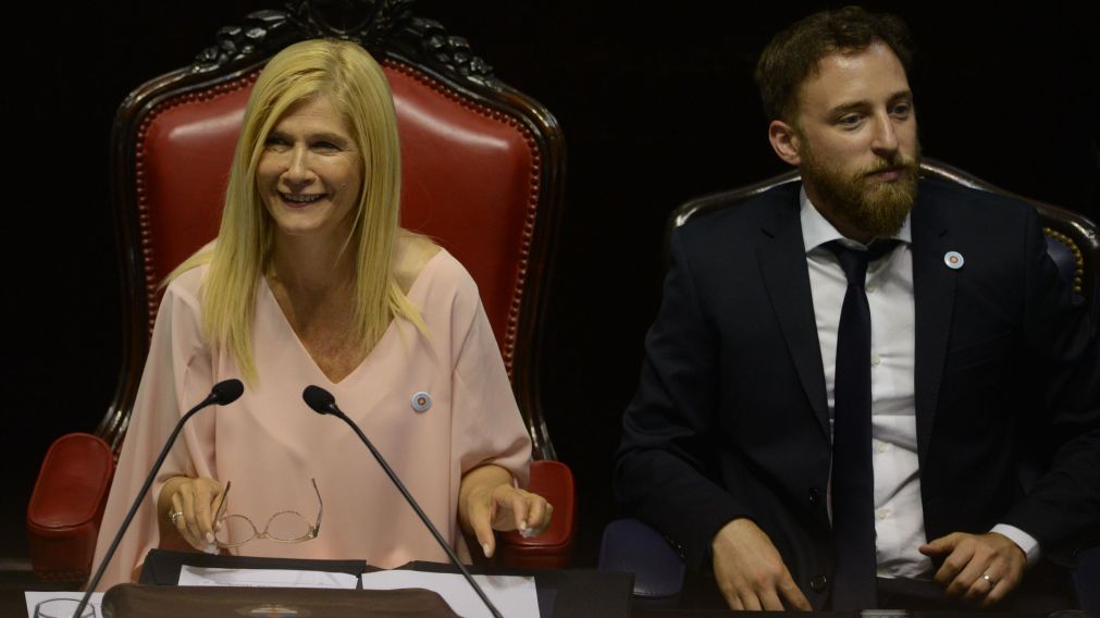 Verónica Magario, vicegobernadora y titular del Senado, y Federico Otermín, presidente de la Cámara de Diputados bonaerense (Hernán Nersesian/Crónica/Archivo).
