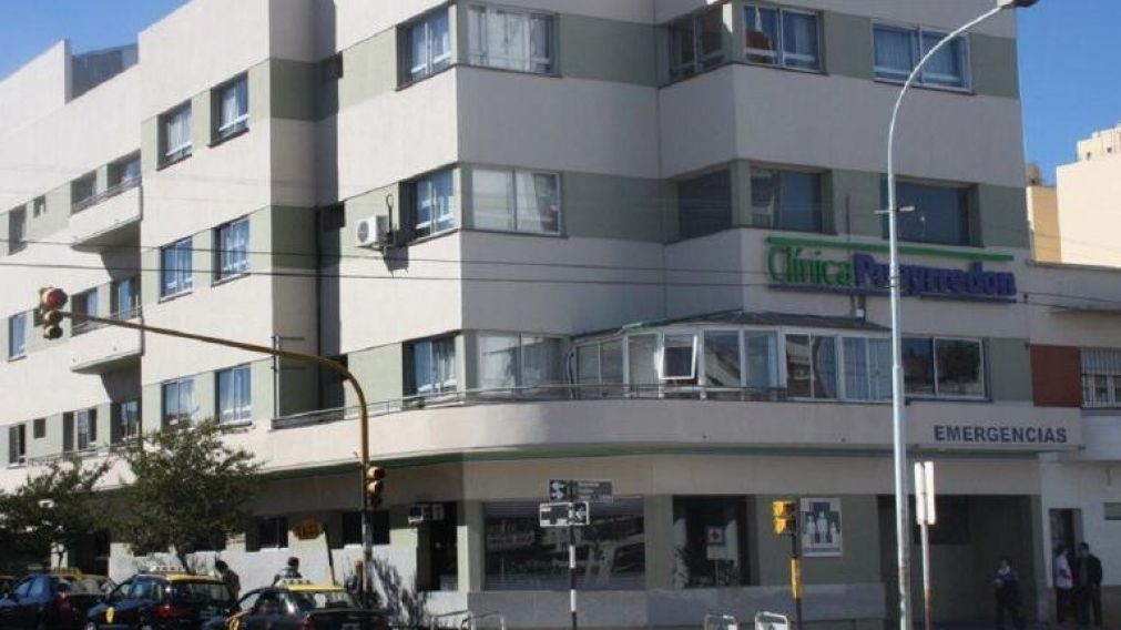 La Secretaría de Salud precisó que el especialista infectado permanece en cuarentena.