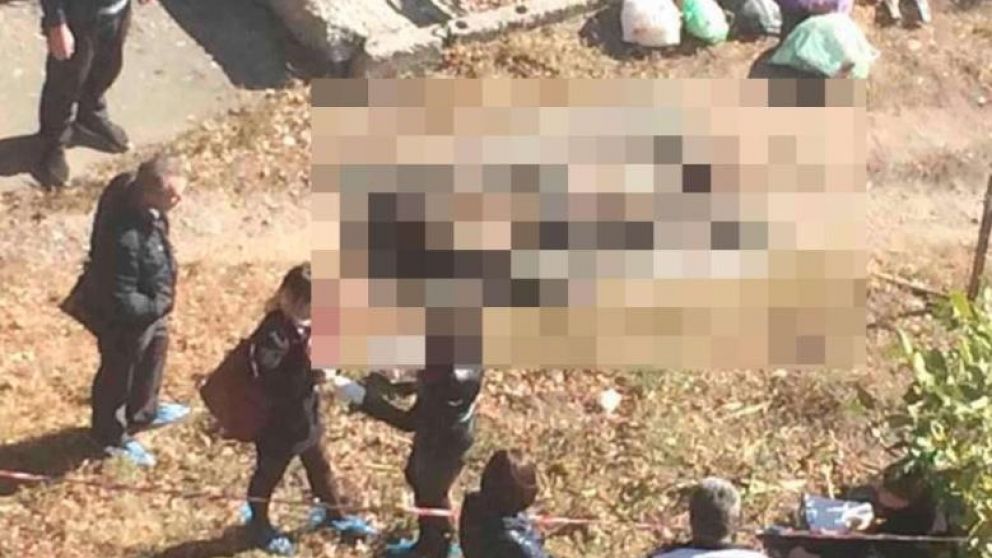 Padre e hijo decapitaron a ex policía y se lo comieron junto a un vagabundo.