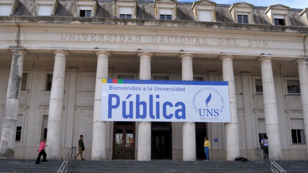 Los docentes de esta universidad ya fueron separados del cargo.