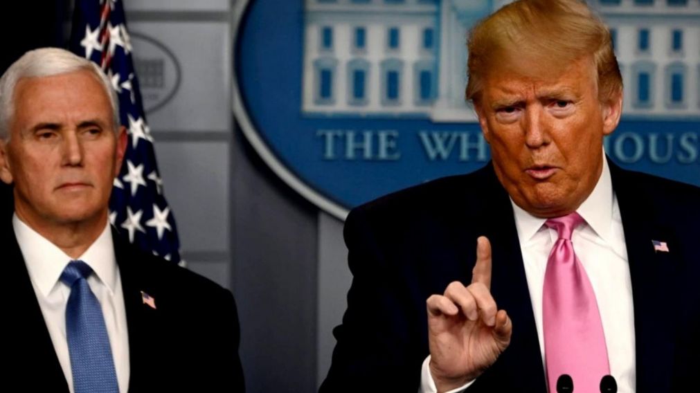 Mike Pence y Donald Trump, exentos de usar barbijo dentro de la Casa Blanca.