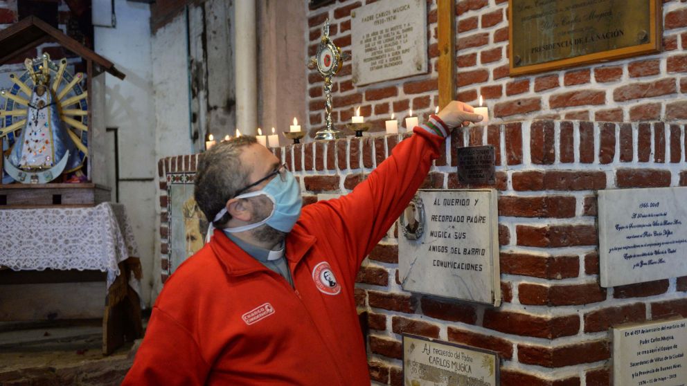 Los homenajes al padre son constantes.