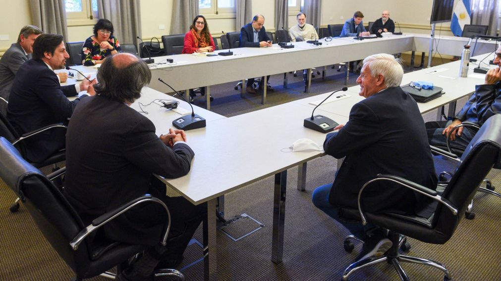 El Ministerio de Educaci�n avanza con el plan de conectividad.