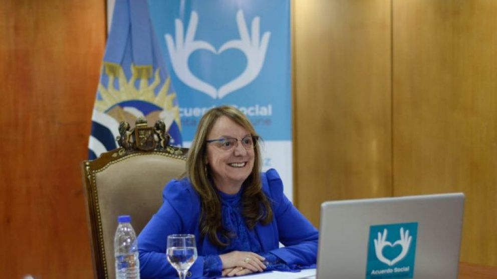 Alicia Kirchner, gobernadora de Santa Cruz, durante la videoconferencia.