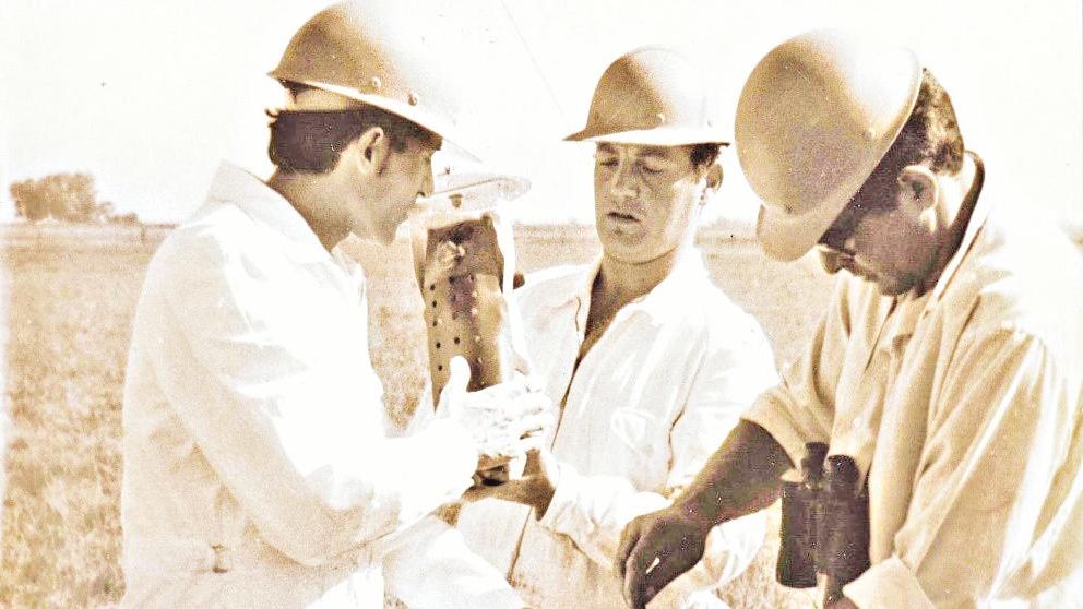 Pioneros argentinos, experimentando en el espacio.