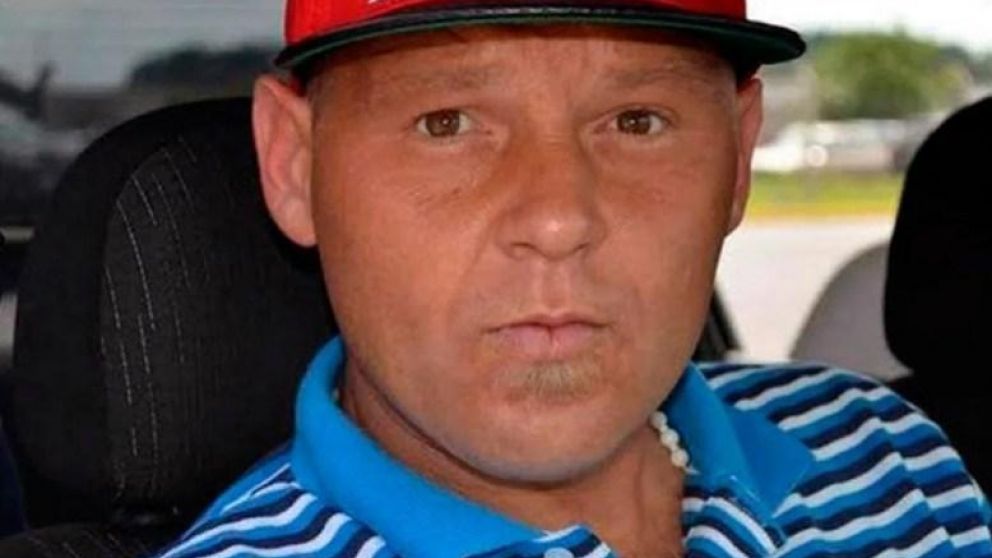 El juez de garantías de Dolores, Mariano Cazeaux, denegó el pedido de sobreseimiento para el cantante Rubén Castiñeiras.