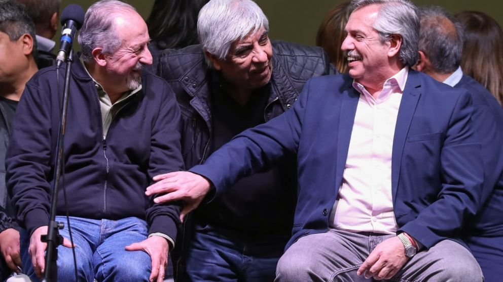 ACUERDO CGT-UIA DIVIDE AL SINDICALISMO