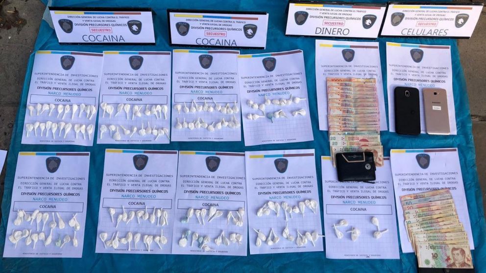 Todos los elementos fueron detenidos por la Policía.