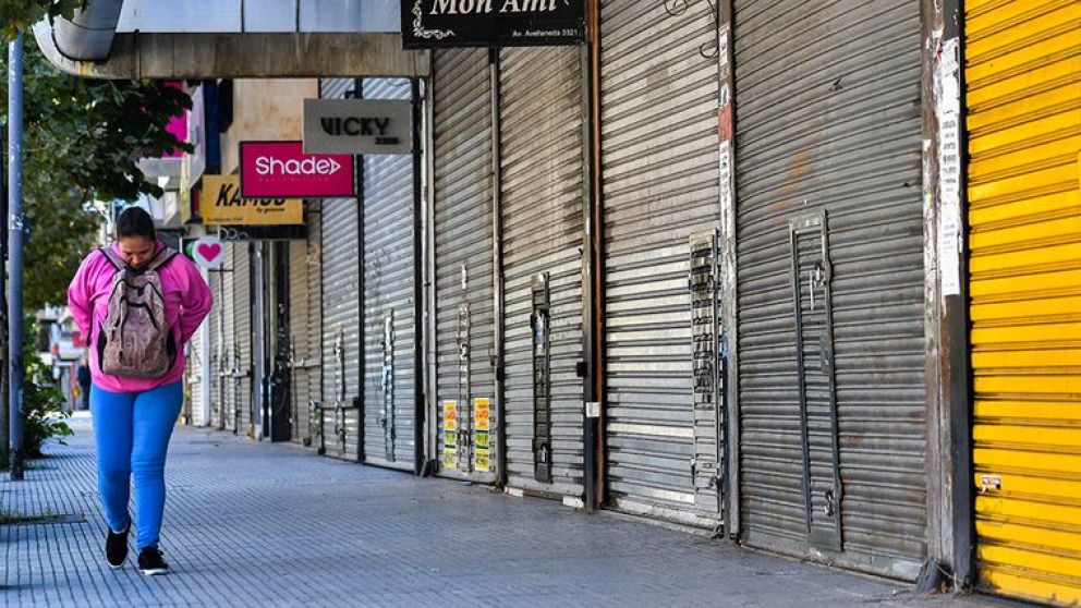 Los locales comerciales permanecen, en su mayor�a, cerrados por la pandemia (Cr�nica/Archivo).