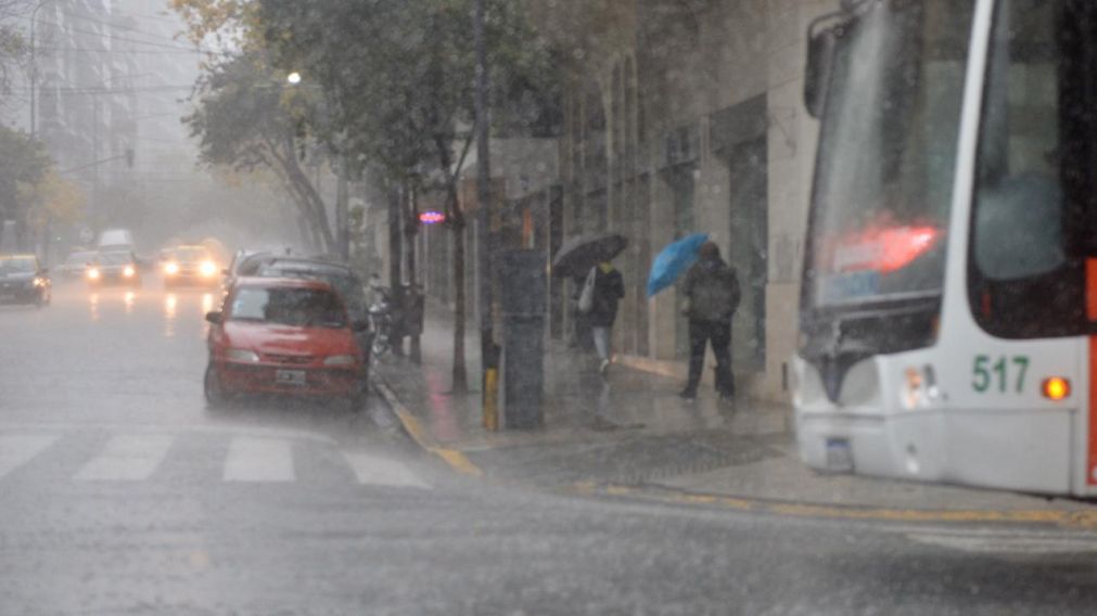 Posible llegada de "El Ni�o" en Argentina: alerta por calor extremo, lluvias e inundaciones