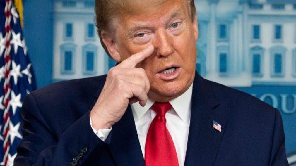 El presidente de Estados Unidos, Donald Trump, informó que no permitirá el ingreso de cualquier tipo de inmigrante al país durante "60 días".