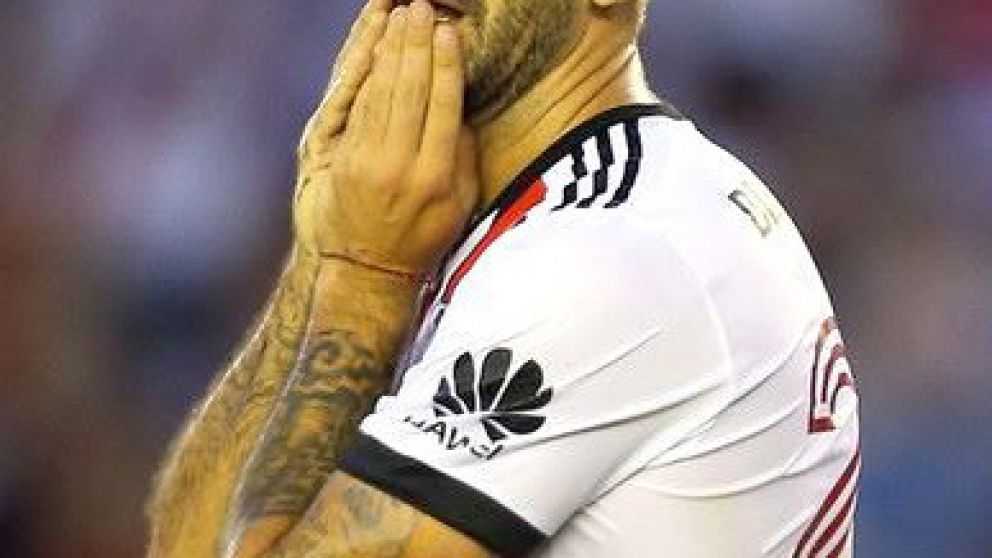 EL OSO TIENE UNO DE LOS CONTRATOS MÁS ALTOS Y NO ES TITULAR CON GALLARDO.