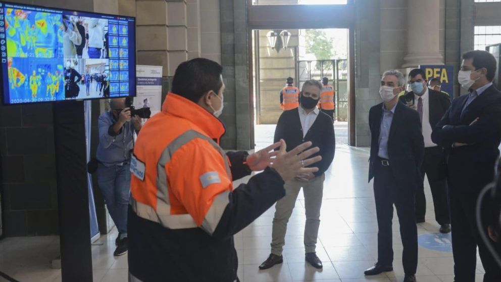 Marcelo D’Alessandro, Mario Meoni y Eduardo “Wado” De Pedro, en Retiro.