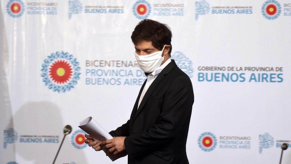 En el marco de la emergencia sanitaria por COVID-19, el gobernador Axel Kicillof realizó una conferencia (Télam).
