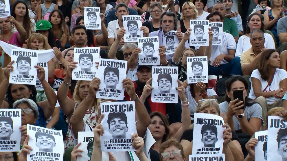 Uno de los amigos de Fernando B�ez Sosa particip� del documental y dijo una frase clave.