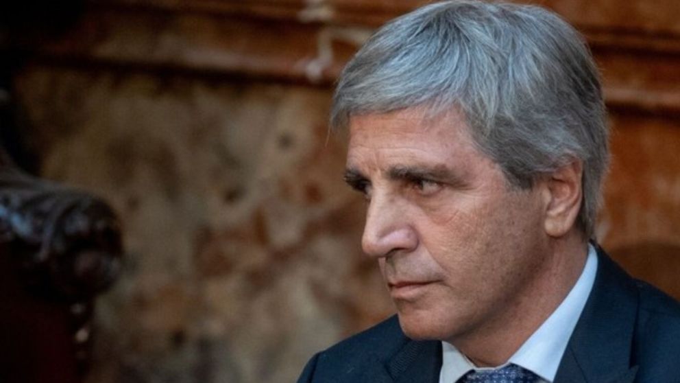 Luis Caputo busca dar señales positivas a los mercados.