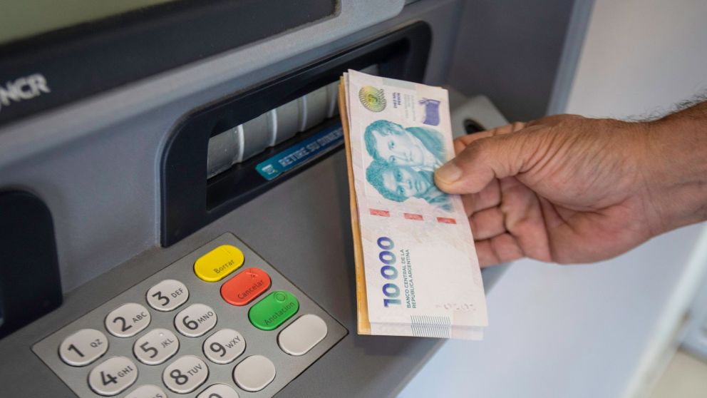 Cuál es la fecha límite para cobrar el aguinaldo en diciembre 2025 (NA).