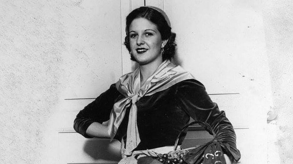 Delia Larrive Escudero, Reina Nacional de la Vendimia 1936.