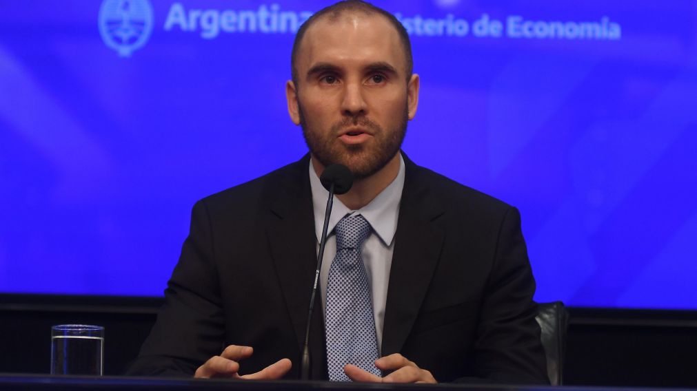 El ministro pedir� al os acreedores de un plazo de gracia y la reducci�n tanto de capital como de intereses. 