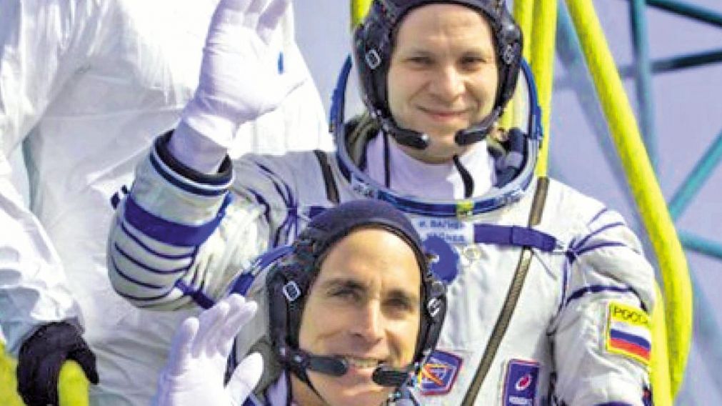 Astronautas cambiaron de encierro: de la Tierra a la estación espacial IEE