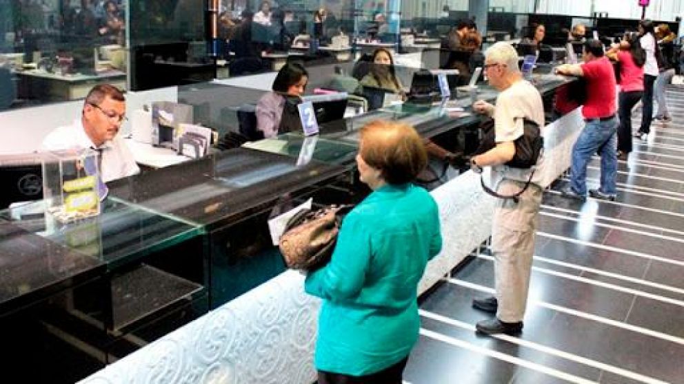 Los bancos volver�n a funcionar desde el lunes con un protocolo de atenci�n al p�blico. (Imagen ilustrativa)