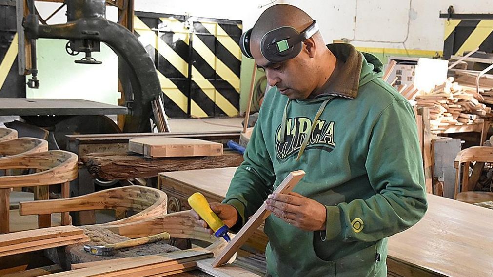 Empleadores y trabajadores afectados por la emergencia piden ayuda al Estado.