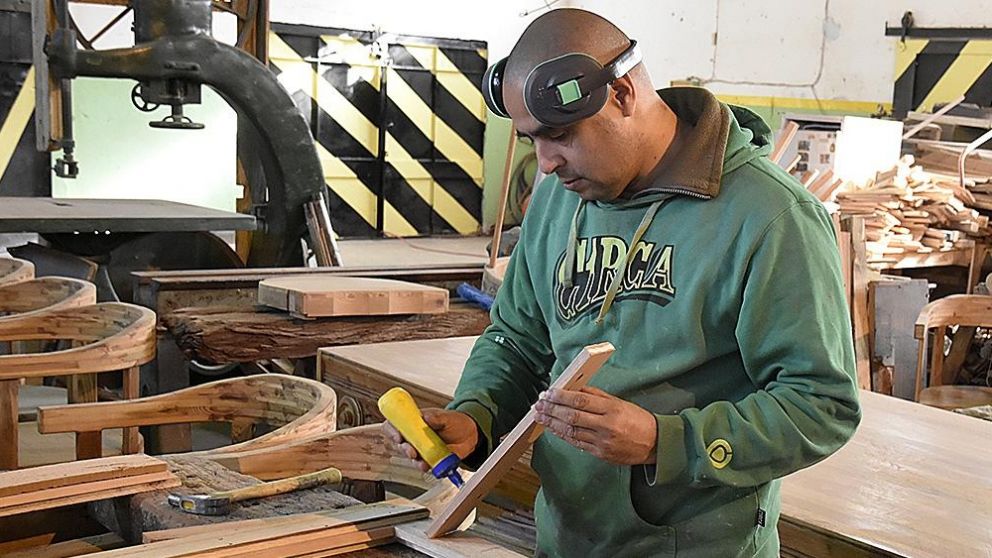 Empleadores y trabajadores afectados por la emergencia piden ayuda al Estado.