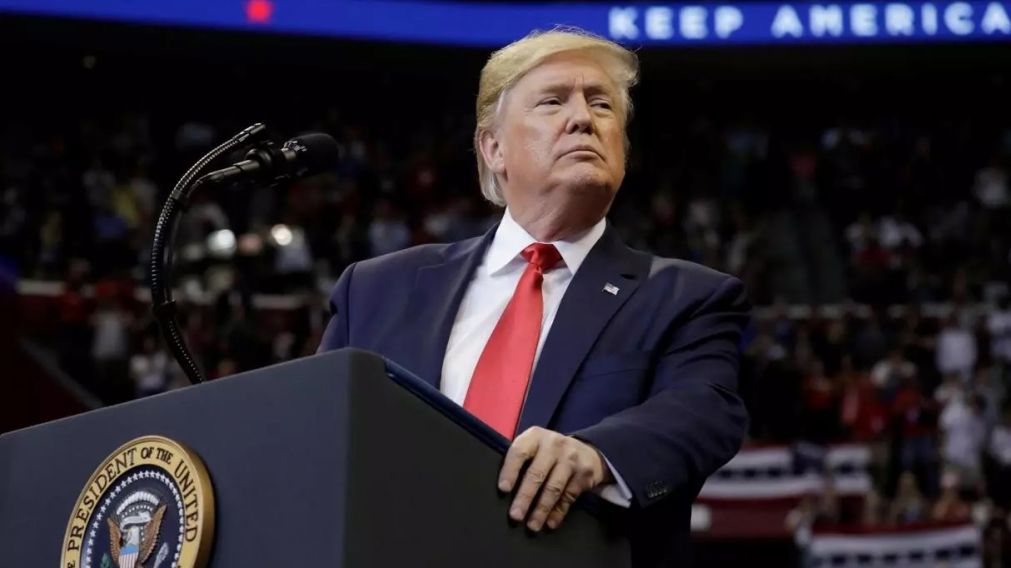 Trumpadas para el virus y la oposici�n