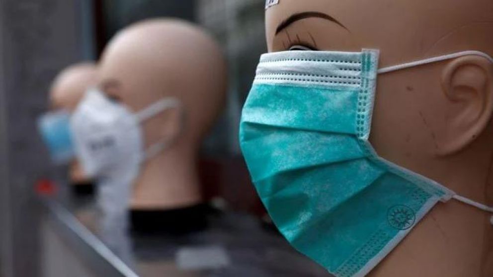 En algunas provincias ya anunciaron su obligatoriedad. (Foto: Reuters)