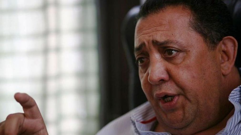 El dirigente Luis D’ Elía, quien se encuentra detenido en el penal de Ezeiza, fue trasladado al Sanatorio Anchorena.