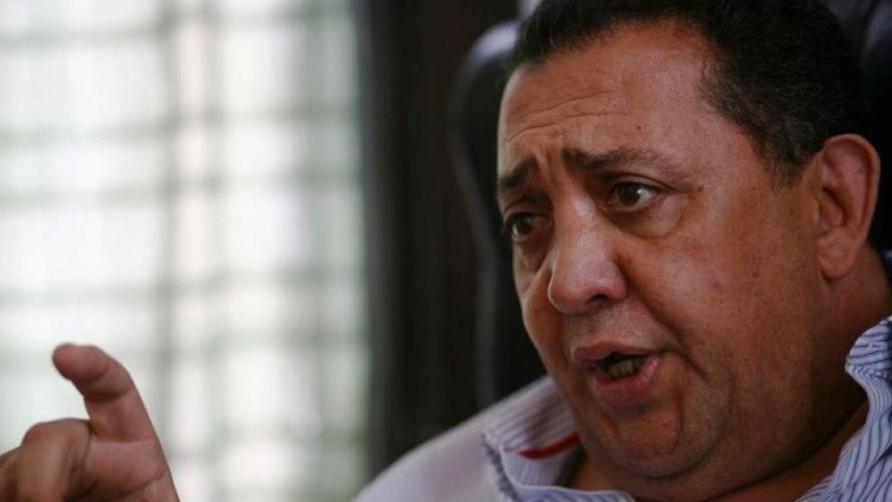 El dirigente Luis D’ Elía, quien se encuentra detenido en el penal de Ezeiza, fue trasladado al Sanatorio Anchorena.