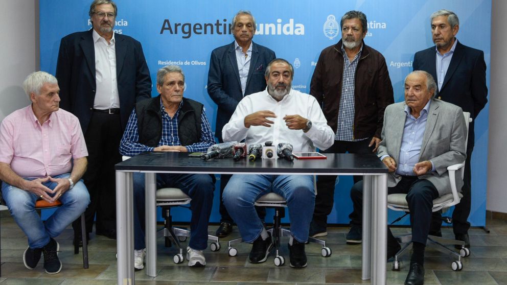 El Presidente se reunió con los principales referentes de la CGT. (Prensa Presidencia)