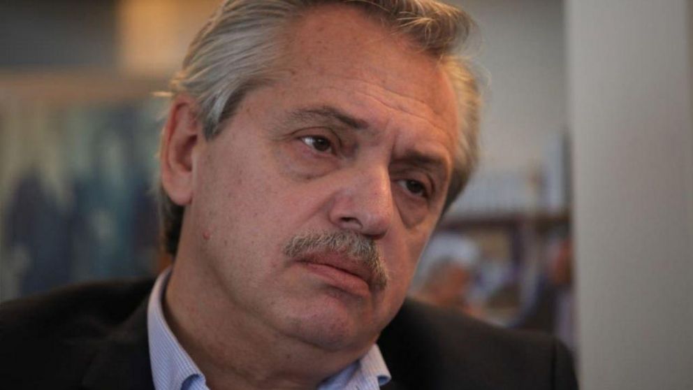 Alberto se mostró indignado tras ver el caos en los bancos.