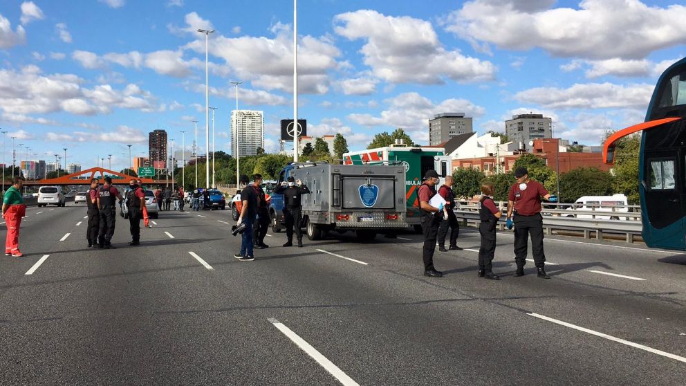 La Policía de la Ciudad realiza controles en el marco de la cuarentena obligatoria.