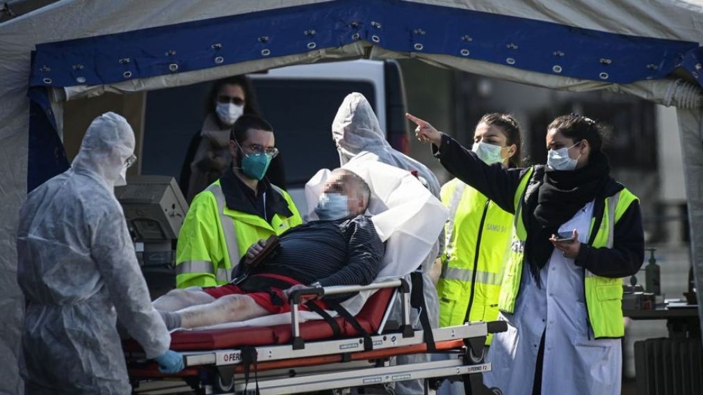 SIN RECURSOS, EL TRABAJO DE LOS MÉDICOS ES INCANSABLE, PERO NO ALCANZA PARA DETENER EL VIRUS.