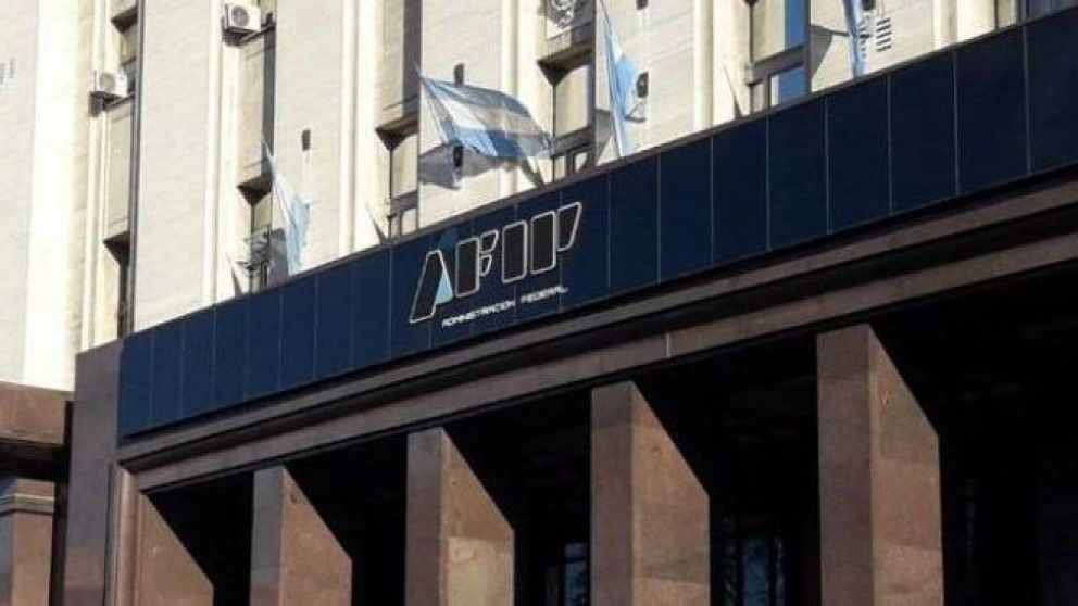 Según la Afip, el primer trimestre de 2020 los ingresos tributarios ascendieron hasta $1,4 billones, con un incremento del 41,1%..
