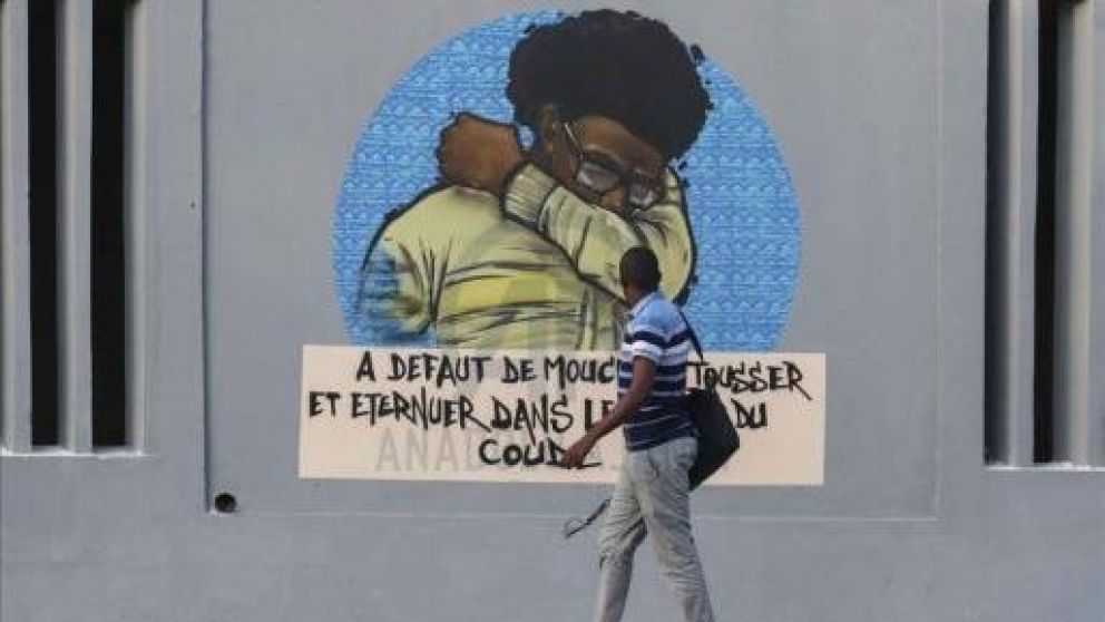 Pintadas en las calles para advertir acerca de los cuidados del virus.
