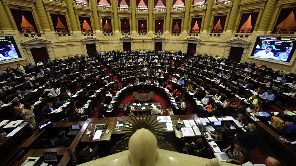 Envían al Senado el proyecto de Restauración de la Sostenibilidad de la Deuda Externa