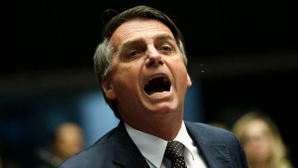Twitter le bloqueó la cuenta a Bolsonaro por alentar a romper la cuarentena (Foto: gentileza El Ágora Digital)