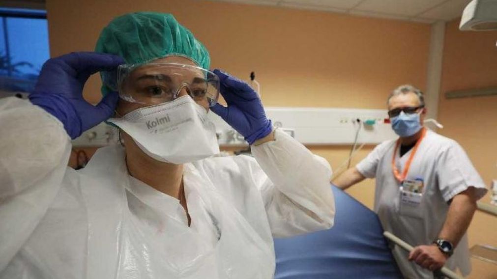 Suman 17 los muertos por coronavirus y ya son 690 las personas infectadas.